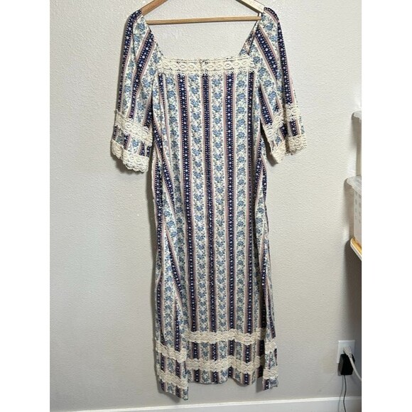 Princess Kaiulani Hawaiian Maxi Floral Dress L 16 Short Sleeves Lace Hem Boho - Picture 3 of 9